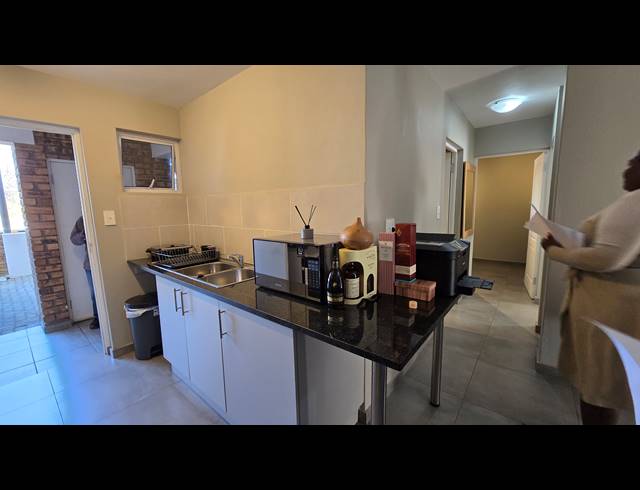 2 BEDROOM SECTIONAL TITLE FOR SALE IN NORTON SMALL FARMS